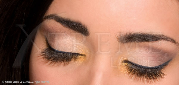 eyelashes extension