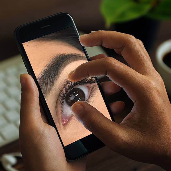 How to Take Great Social Media Photos for your Lash Studio