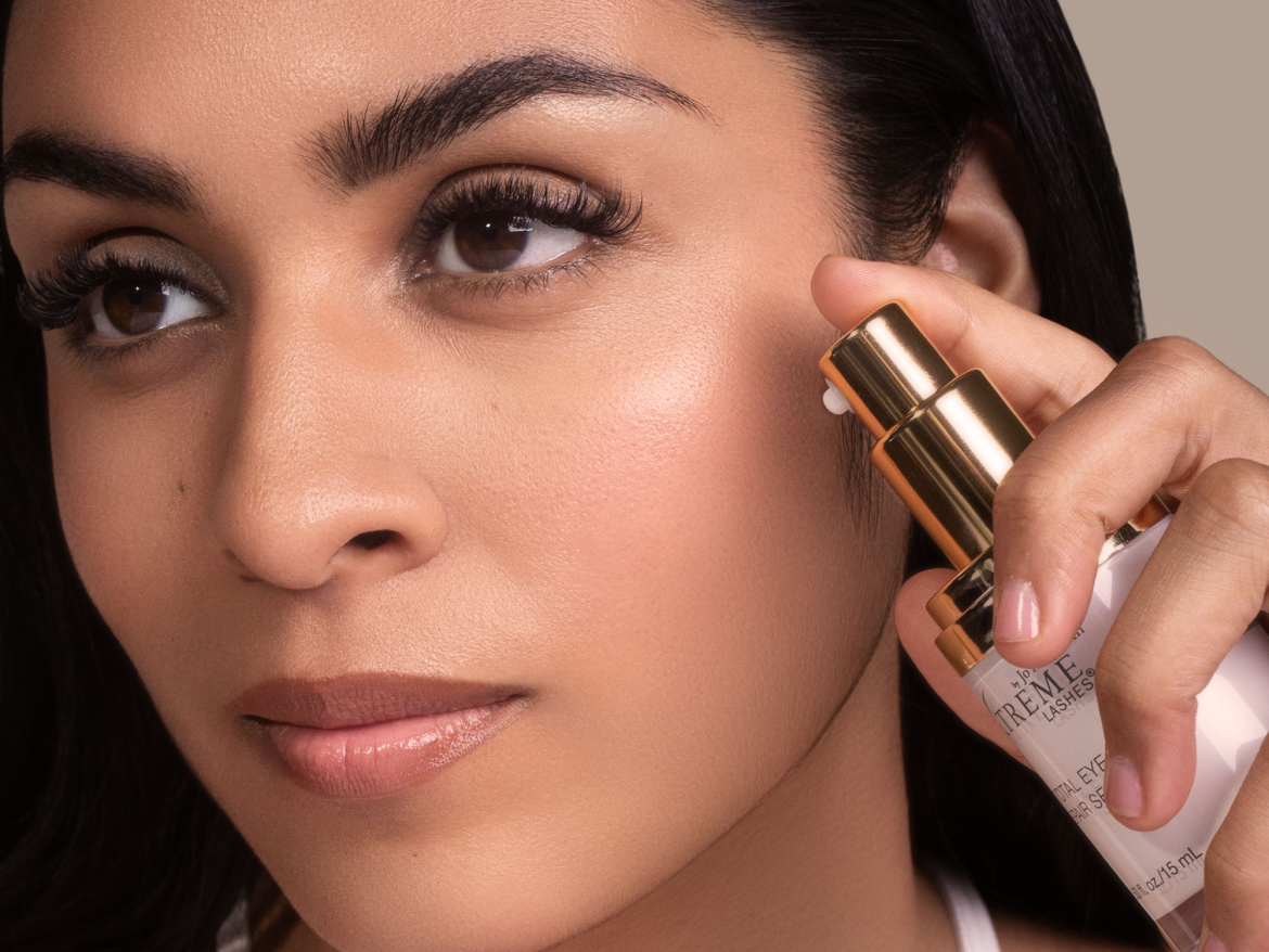 Give Her the Ultimate Summer Eye Refresh